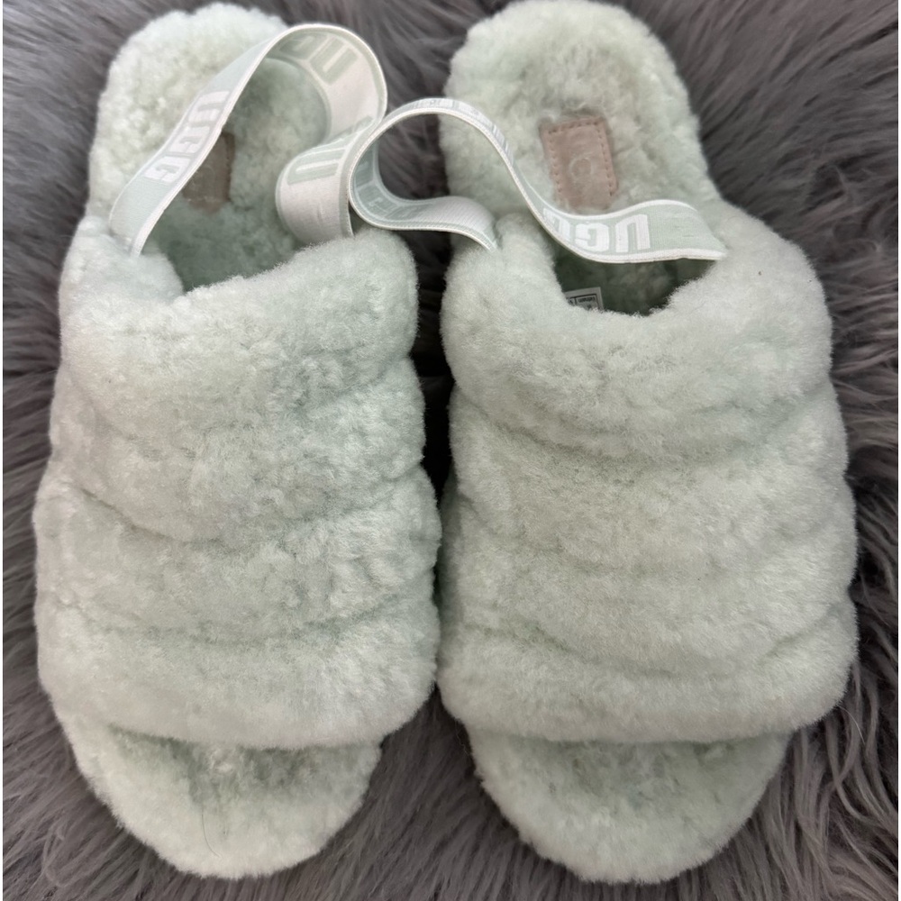 UGG Fluff Yeah Slide Slippers Sheepskin Lined Platform Mint Green Sz 9